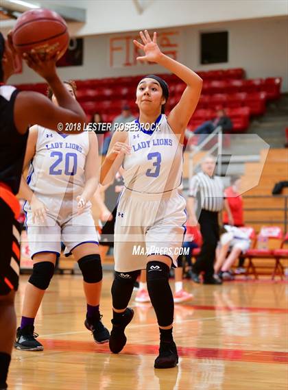 Thumbnail 2 in Smithville vs. Sunnybrook Christian (Fredericksburg Tournament) photogallery.