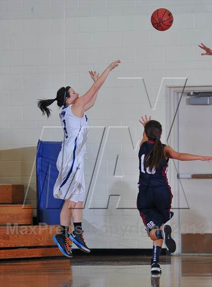 Thumbnail 2 in Dakota Ridge vs. Poudre (Grandview Invitational) photogallery.