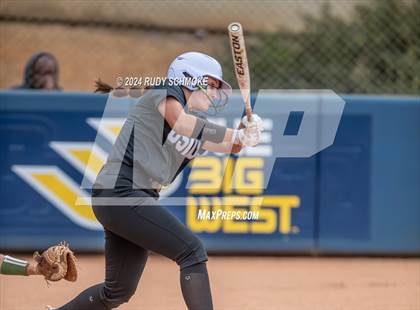 Thumbnail 1 in Sage Creek vs. Oceanside (CIFSDS Division 3 Championship) photogallery.