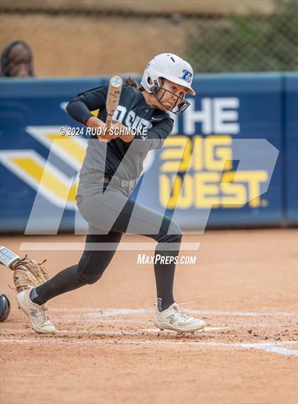 Thumbnail 3 in Sage Creek vs. Oceanside (CIFSDS Division 3 Championship) photogallery.