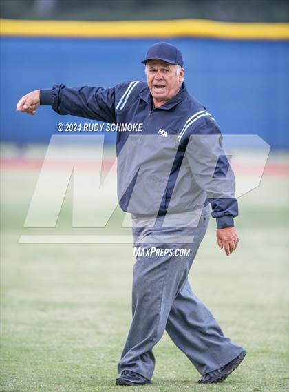 Thumbnail 1 in Sage Creek vs. Oceanside (CIFSDS Division 3 Championship) photogallery.