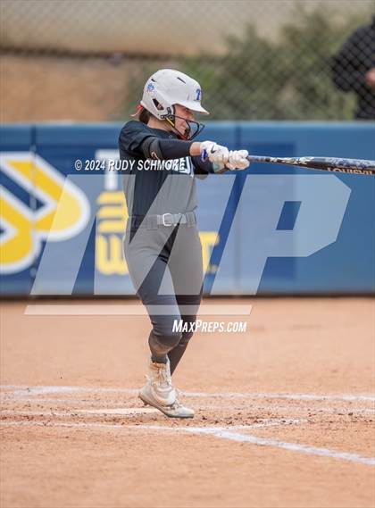 Thumbnail 1 in Sage Creek vs. Oceanside (CIFSDS Division 3 Championship) photogallery.