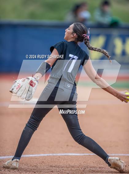 Thumbnail 2 in Sage Creek vs. Oceanside (CIFSDS Division 3 Championship) photogallery.