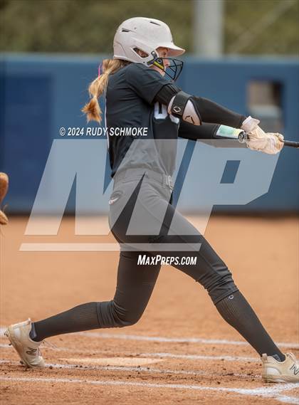 Thumbnail 2 in Sage Creek vs. Oceanside (CIFSDS Division 3 Championship) photogallery.