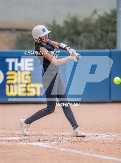 Thumbnail 1 in Sage Creek vs. Oceanside (CIFSDS Division 3 Championship) photogallery.