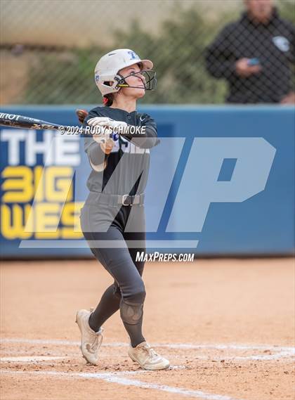 Thumbnail 2 in Sage Creek vs. Oceanside (CIFSDS Division 3 Championship) photogallery.