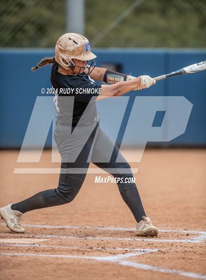Thumbnail 1 in Sage Creek vs. Oceanside (CIFSDS Division 3 Championship) photogallery.