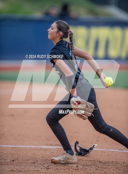 Thumbnail 3 in Sage Creek vs. Oceanside (CIFSDS Division 3 Championship) photogallery.