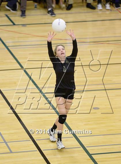 Thumbnail 3 in Leyden @ Elk Grove photogallery.
