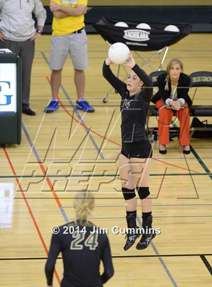 Thumbnail 1 in Leyden @ Elk Grove photogallery.