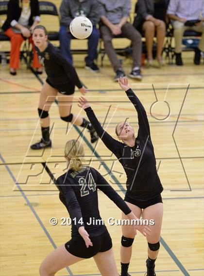 Thumbnail 3 in Leyden @ Elk Grove photogallery.