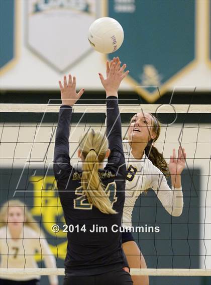 Thumbnail 3 in Leyden @ Elk Grove photogallery.