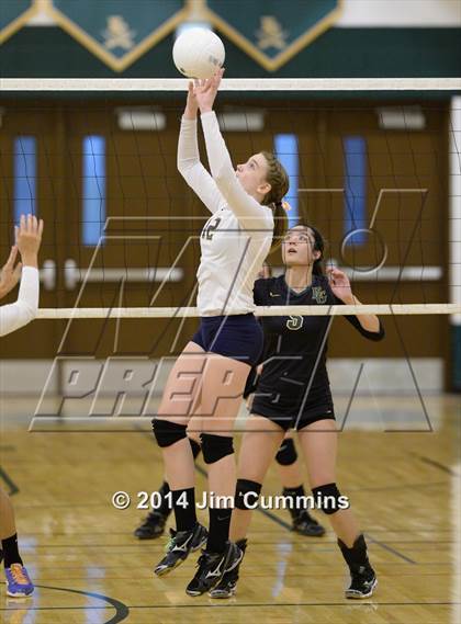 Thumbnail 1 in Leyden @ Elk Grove photogallery.