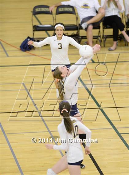 Thumbnail 3 in Leyden @ Elk Grove photogallery.