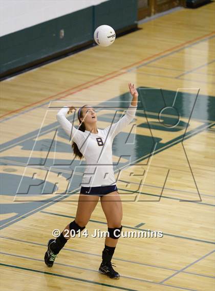 Thumbnail 3 in Leyden @ Elk Grove photogallery.
