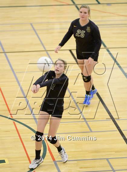 Thumbnail 2 in Leyden @ Elk Grove photogallery.