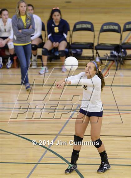 Thumbnail 1 in Leyden @ Elk Grove photogallery.