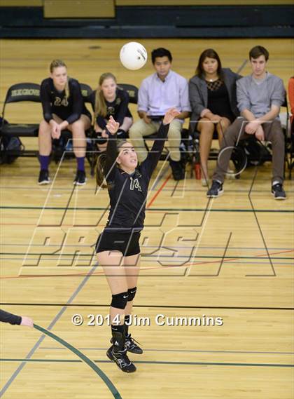 Thumbnail 2 in Leyden @ Elk Grove photogallery.