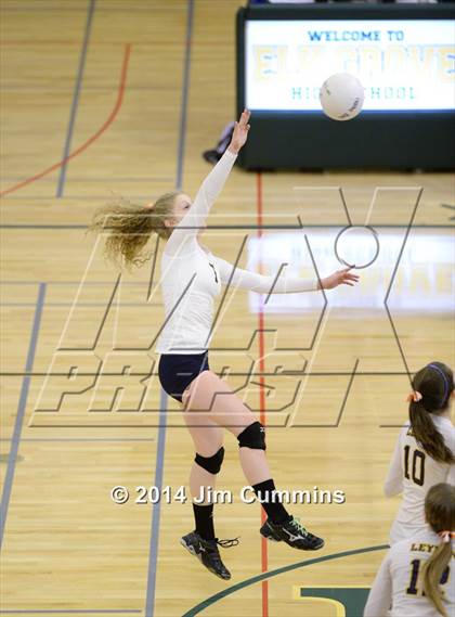 Thumbnail 2 in Leyden @ Elk Grove photogallery.