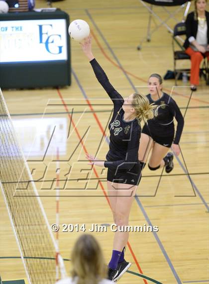 Thumbnail 2 in Leyden @ Elk Grove photogallery.