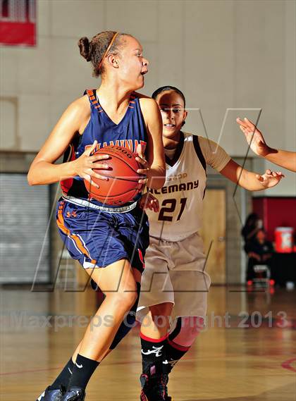 Thumbnail 2 in Alemany vs. Chaminade (CIF SoCal Regional D3 Final) photogallery.