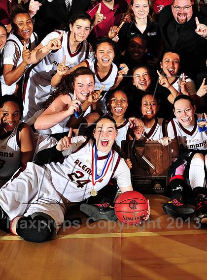 Thumbnail 3 in Alemany vs. Chaminade (CIF SoCal Regional D3 Final) photogallery.
