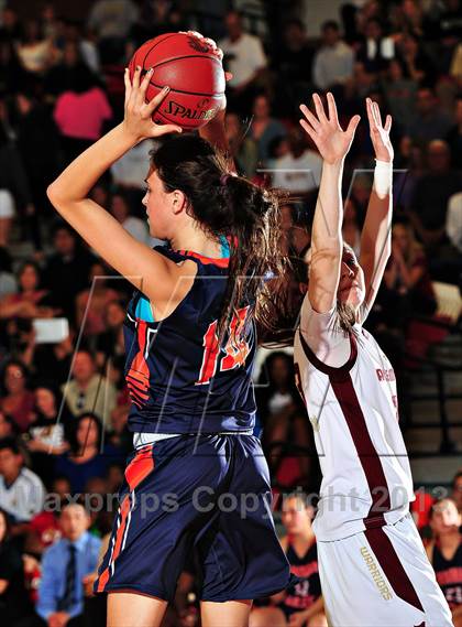 Thumbnail 3 in Alemany vs. Chaminade (CIF SoCal Regional D3 Final) photogallery.