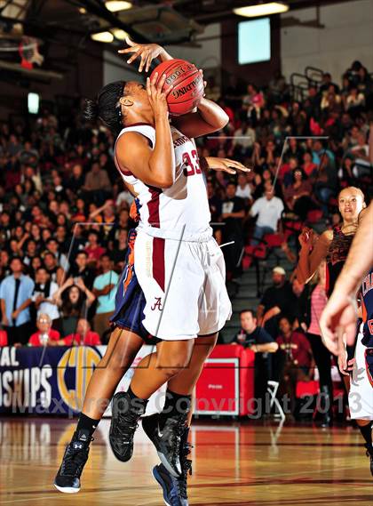 Thumbnail 1 in Alemany vs. Chaminade (CIF SoCal Regional D3 Final) photogallery.