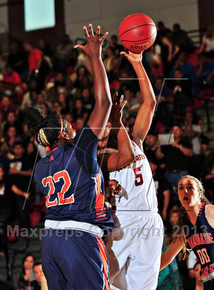Thumbnail 3 in Alemany vs. Chaminade (CIF SoCal Regional D3 Final) photogallery.