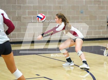 Thumbnail 3 in Rocky Mountain vs Dakota Ridge (Eagle Invite) photogallery.