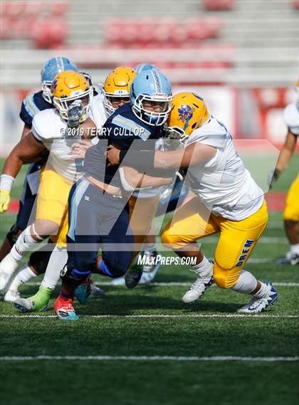 Thumbnail 1 in Orem vs. Salem Hills (UHSAA 5A Semifinal) photogallery.