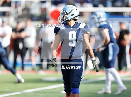 Thumbnail 3 in Orem vs. Salem Hills (UHSAA 5A Semifinal) photogallery.