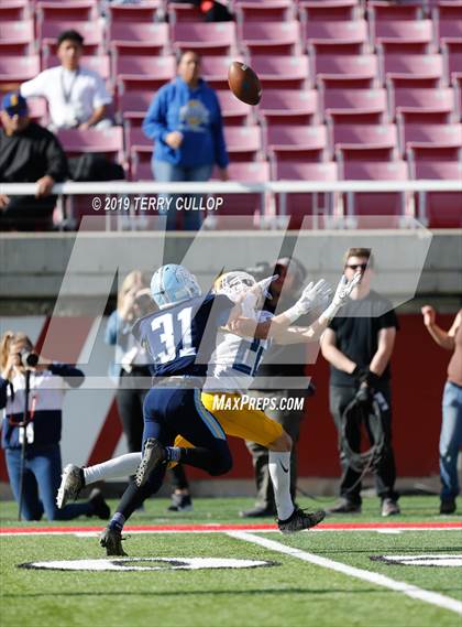 Thumbnail 1 in Orem vs. Salem Hills (UHSAA 5A Semifinal) photogallery.
