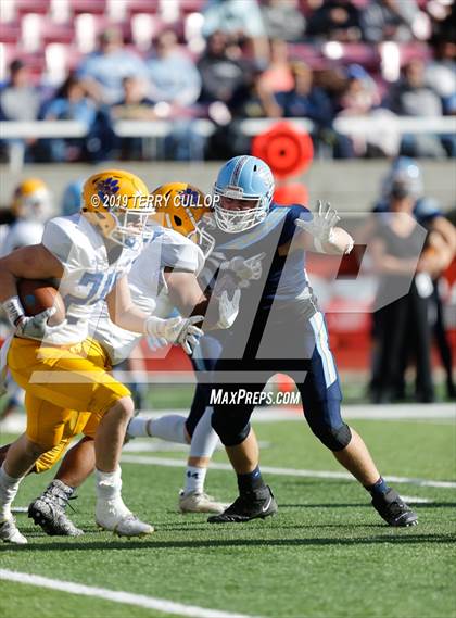 Thumbnail 2 in Orem vs. Salem Hills (UHSAA 5A Semifinal) photogallery.