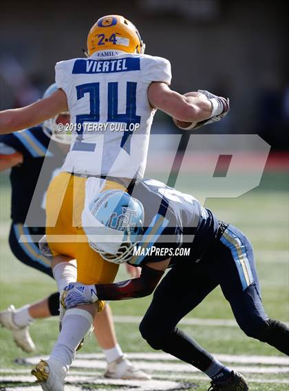Thumbnail 3 in Orem vs. Salem Hills (UHSAA 5A Semifinal) photogallery.