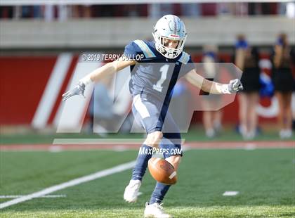 Thumbnail 2 in Orem vs. Salem Hills (UHSAA 5A Semifinal) photogallery.