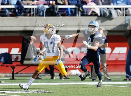 Thumbnail 1 in Orem vs. Salem Hills (UHSAA 5A Semifinal) photogallery.
