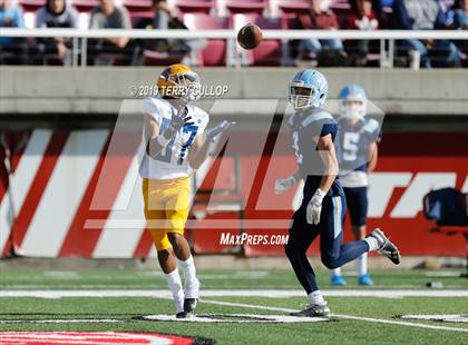 Thumbnail 2 in Orem vs. Salem Hills (UHSAA 5A Semifinal) photogallery.