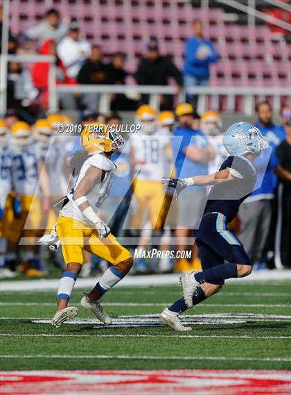 Thumbnail 3 in Orem vs. Salem Hills (UHSAA 5A Semifinal) photogallery.