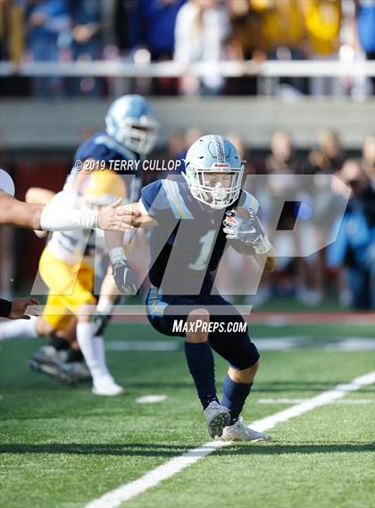 Thumbnail 2 in Orem vs. Salem Hills (UHSAA 5A Semifinal) photogallery.
