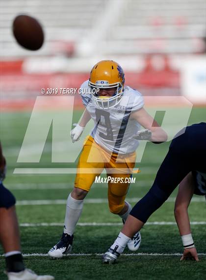 Thumbnail 1 in Orem vs. Salem Hills (UHSAA 5A Semifinal) photogallery.