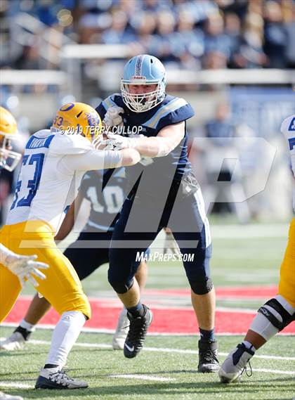 Thumbnail 2 in Orem vs. Salem Hills (UHSAA 5A Semifinal) photogallery.