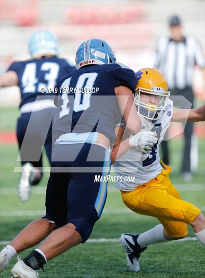 Thumbnail 2 in Orem vs. Salem Hills (UHSAA 5A Semifinal) photogallery.