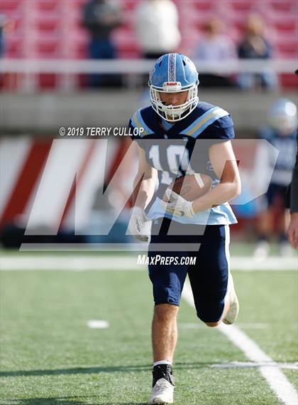 Thumbnail 3 in Orem vs. Salem Hills (UHSAA 5A Semifinal) photogallery.