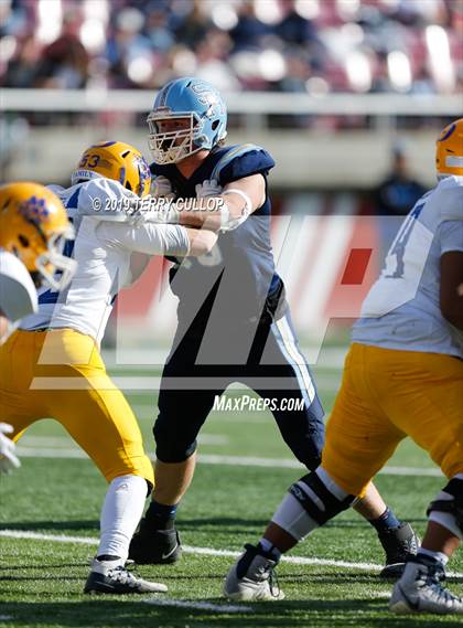 Thumbnail 3 in Orem vs. Salem Hills (UHSAA 5A Semifinal) photogallery.