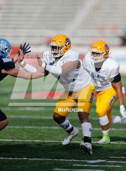 Thumbnail 3 in Orem vs. Salem Hills (UHSAA 5A Semifinal) photogallery.