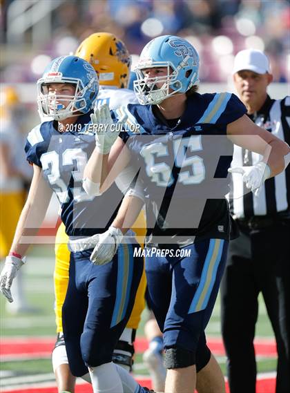 Thumbnail 3 in Orem vs. Salem Hills (UHSAA 5A Semifinal) photogallery.