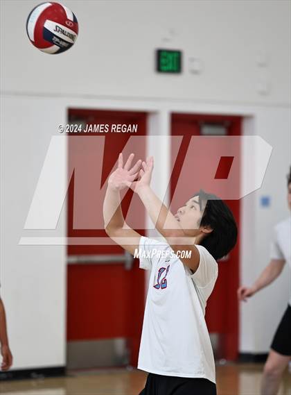 Thumbnail 2 in Fremont vs. Hillsdale (Days and Knights Tournament) photogallery.