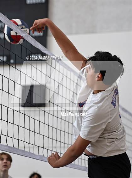 Thumbnail 1 in Fremont vs. Hillsdale (Days and Knights Tournament) photogallery.