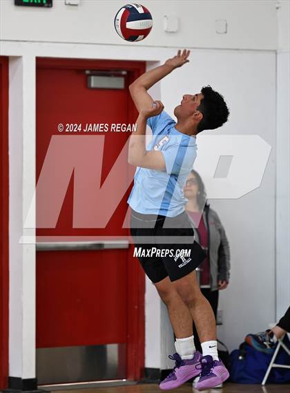 Thumbnail 2 in Fremont vs. Hillsdale (Days and Knights Tournament) photogallery.